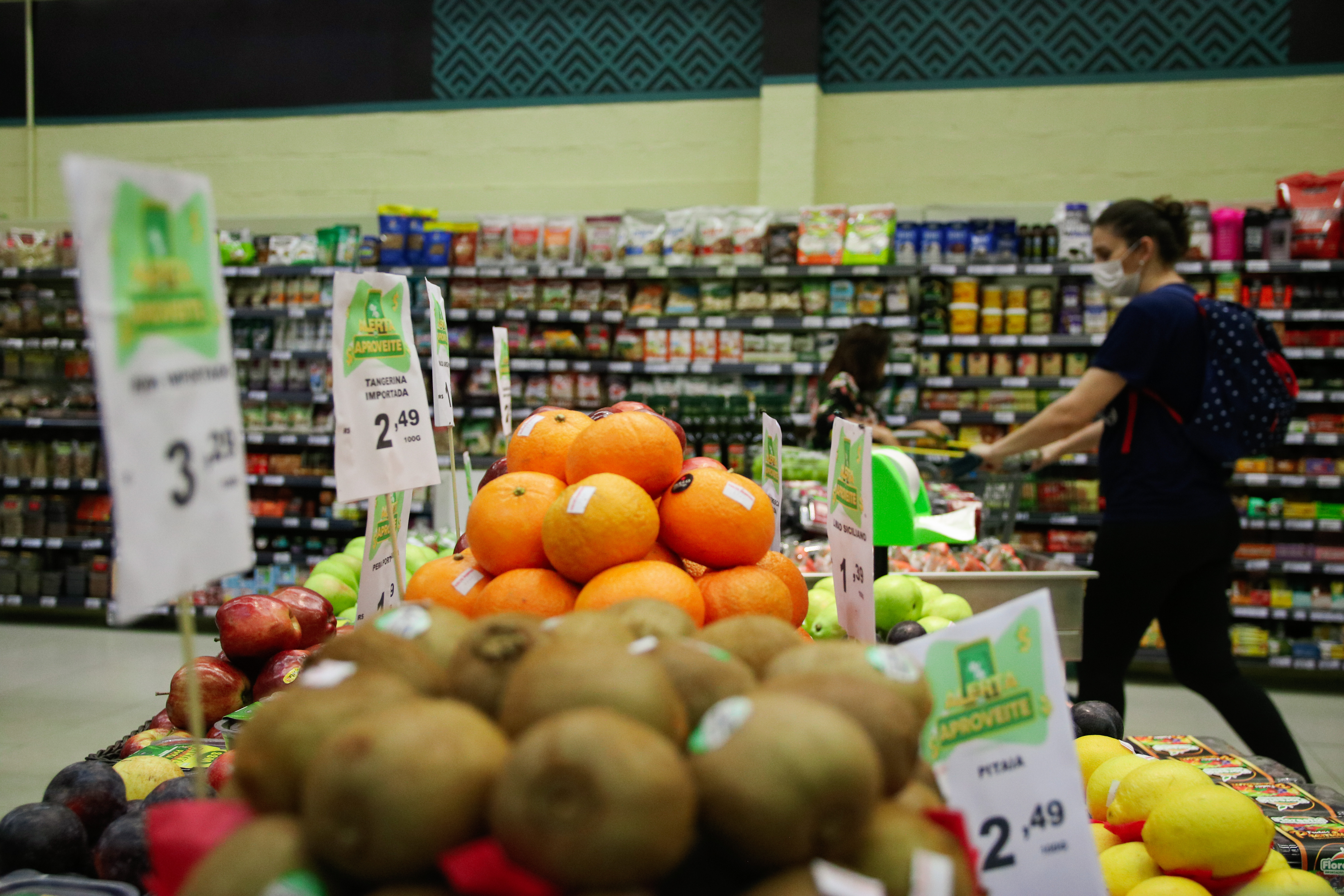 Produtos e alimentos nos supermercados